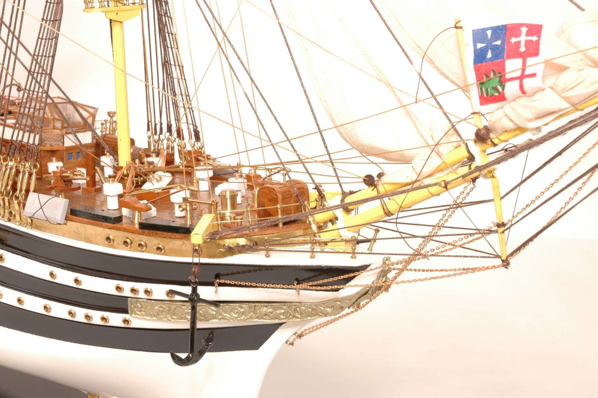 498-4217-Amerigo-Vespucci-Model-Ship-Superior-Range-scaled