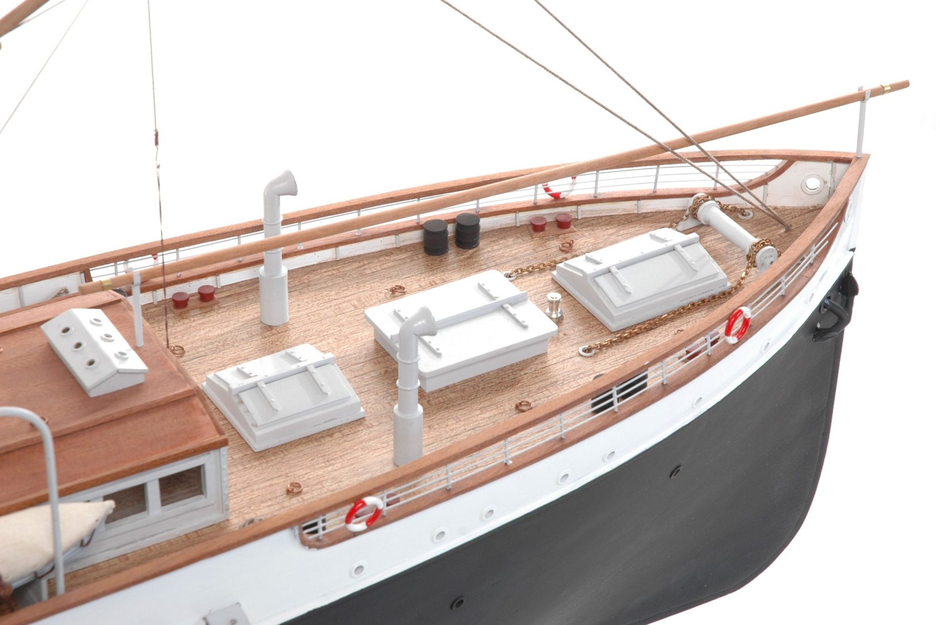 671-6332-G-G-Loudon-Ship-Model-Small-Premier-Range-scaled