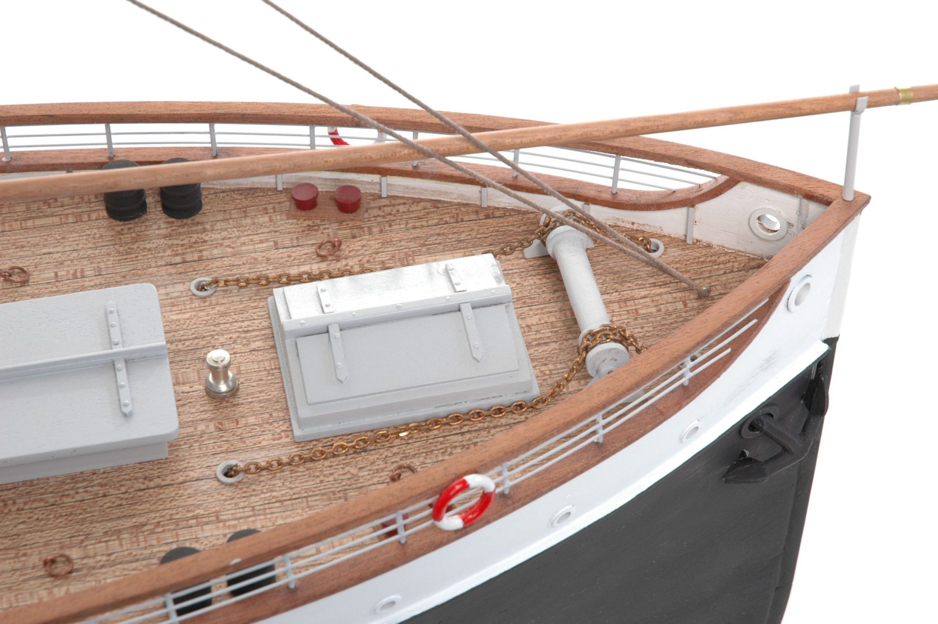 671-6337-G-G-Loudon-Ship-Model-Small-Premier-Range-scaled