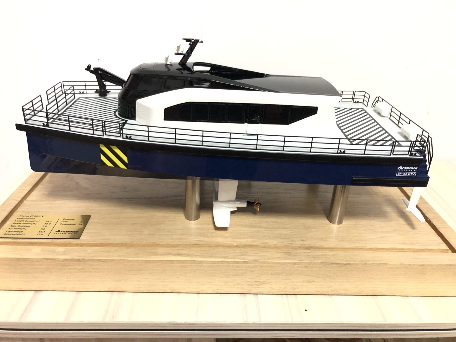 Artemis Display Ship Model - BM