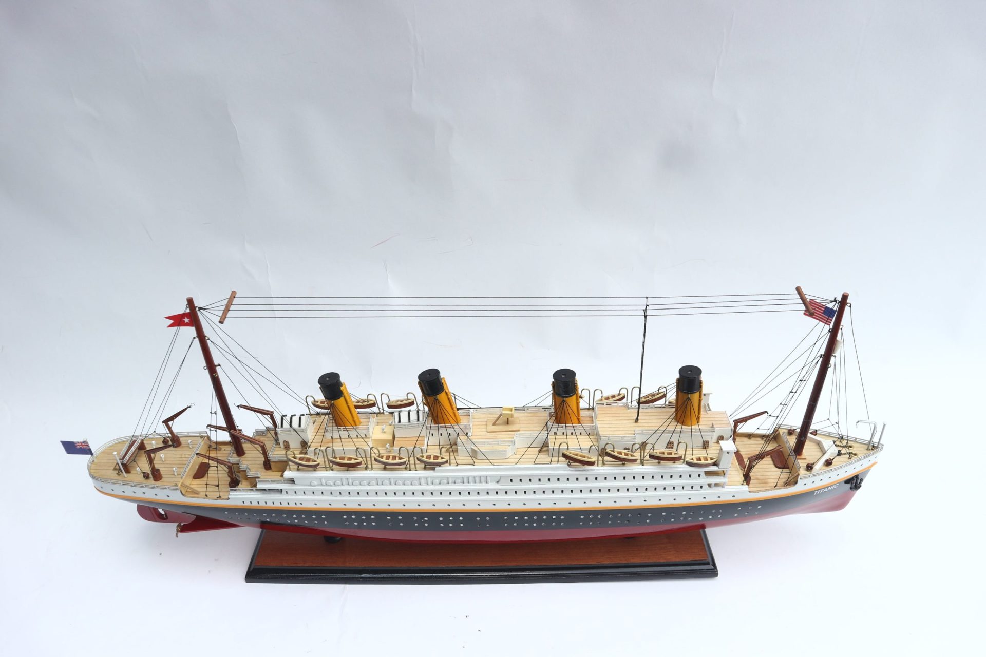 CS0003P-80-RMS-TITANIC-PAINTED-10-min-1-scaled