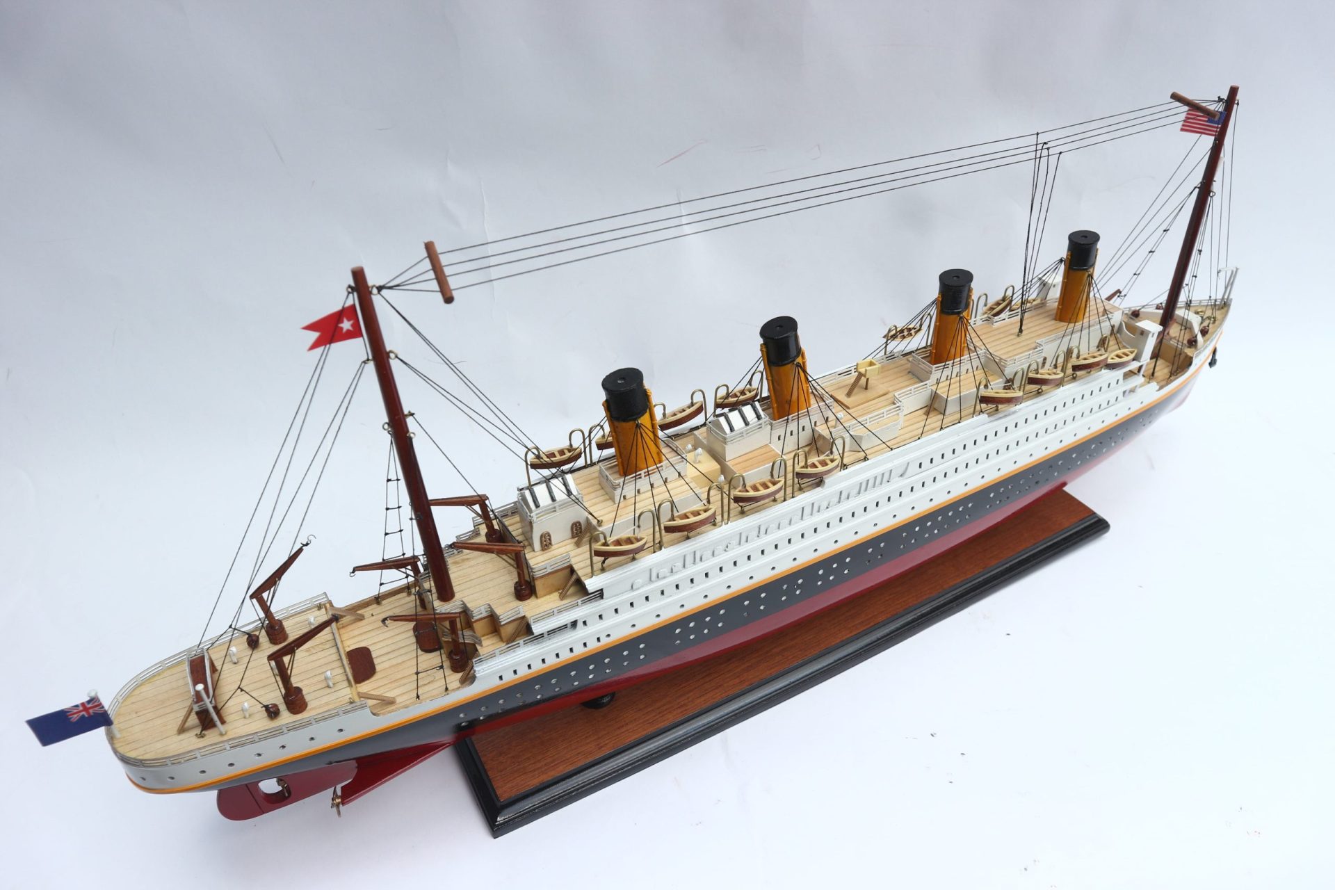 CS0003P-80-RMS-TITANIC-PAINTED-11-min-1-scaled