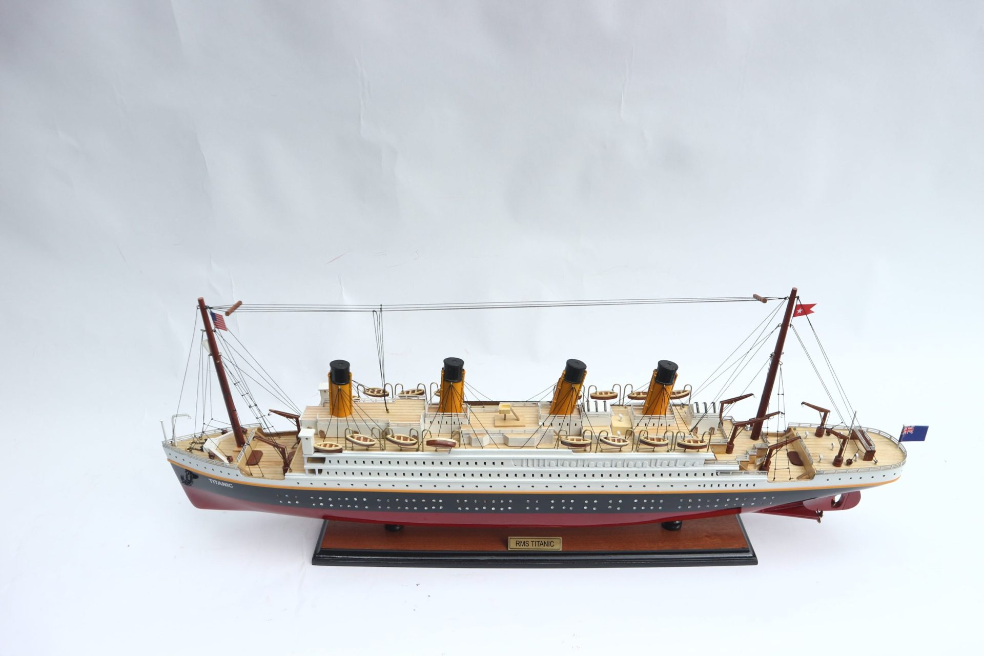 CS0003P-80-RMS-TITANIC-PAINTED-2-min-1-scaled