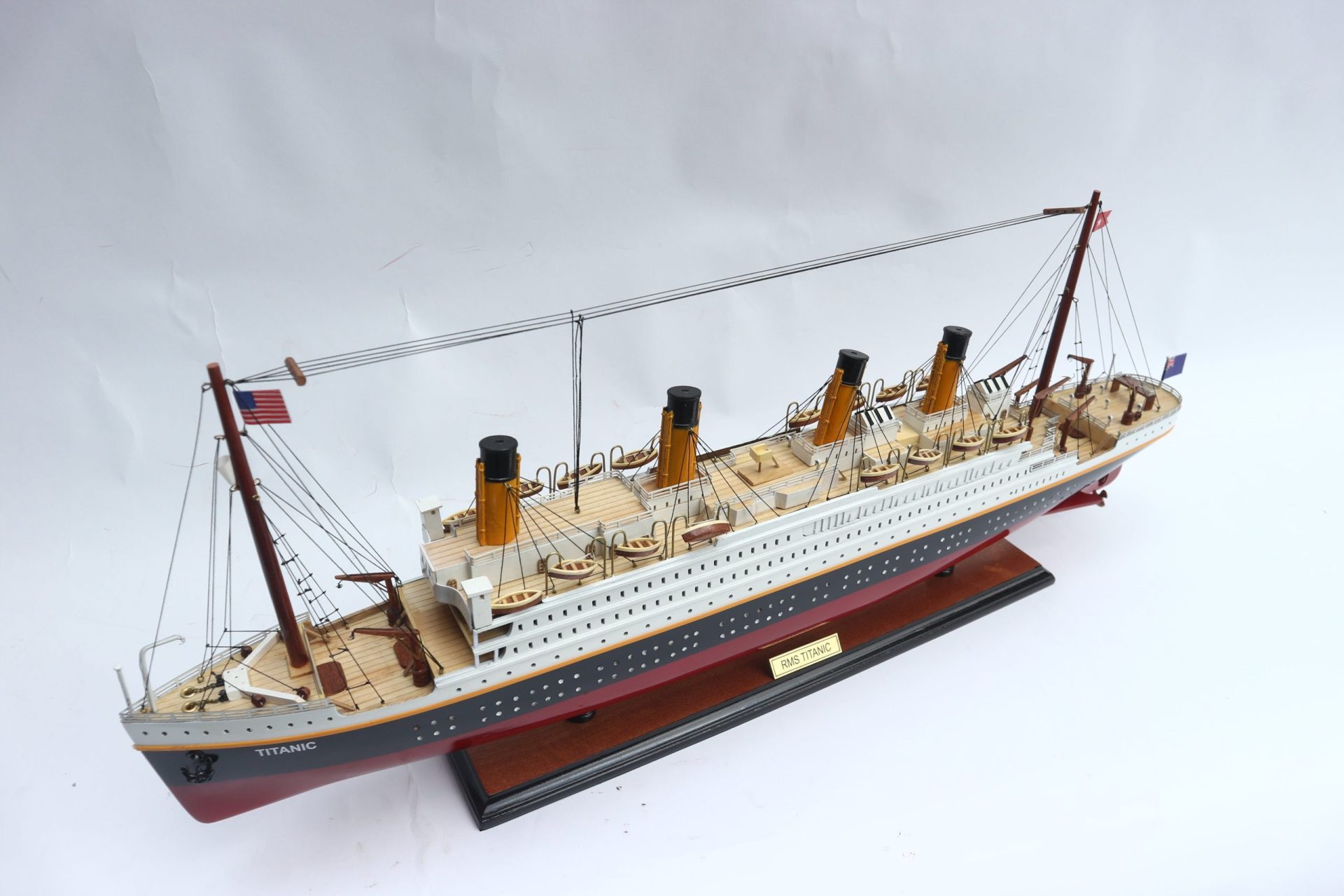 CS0003P-80-RMS-TITANIC-PAINTED-3-min-1-scaled