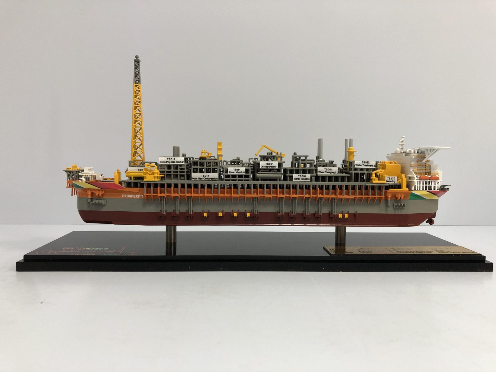 Prosperity Display Ship Model - BM