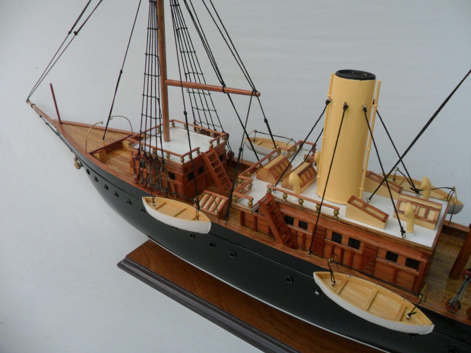SAM_1700-scaled