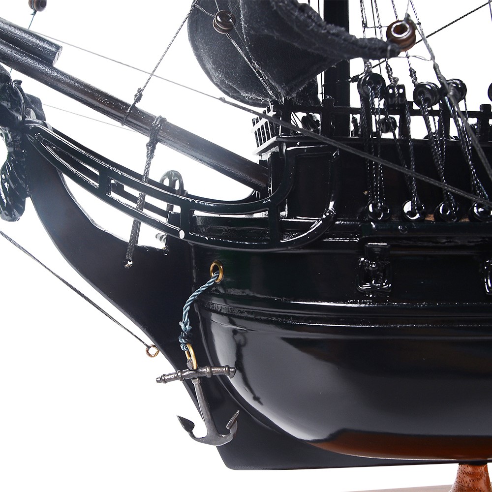 T358-Black-Pearl-Pirate-Ship-Small-L06