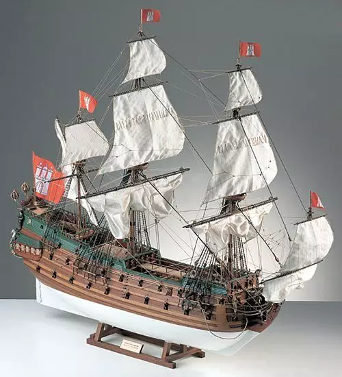 Wappen Von Hamburg  Model Ship Kit Corel (SM28)