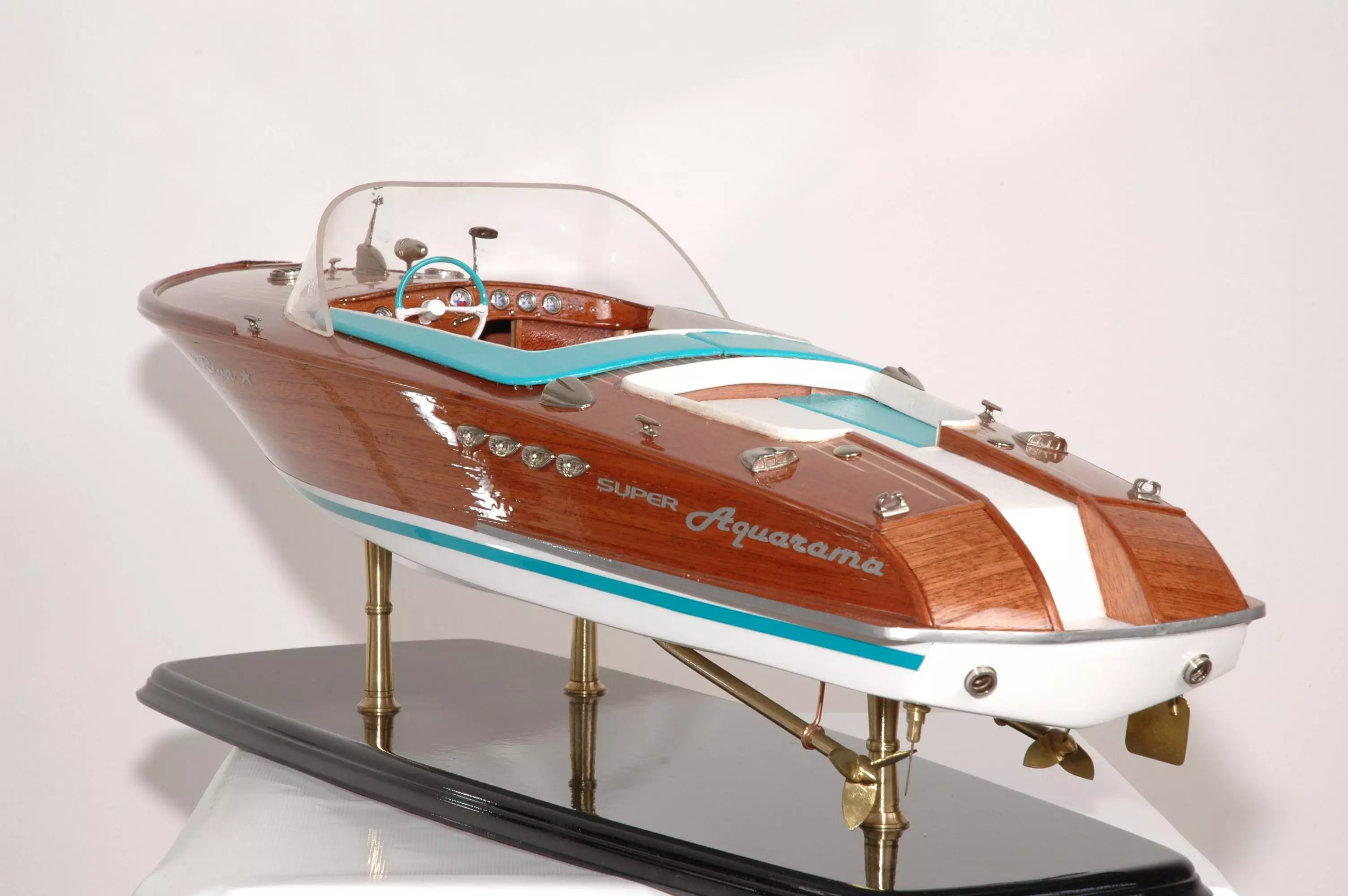 model boats yacht