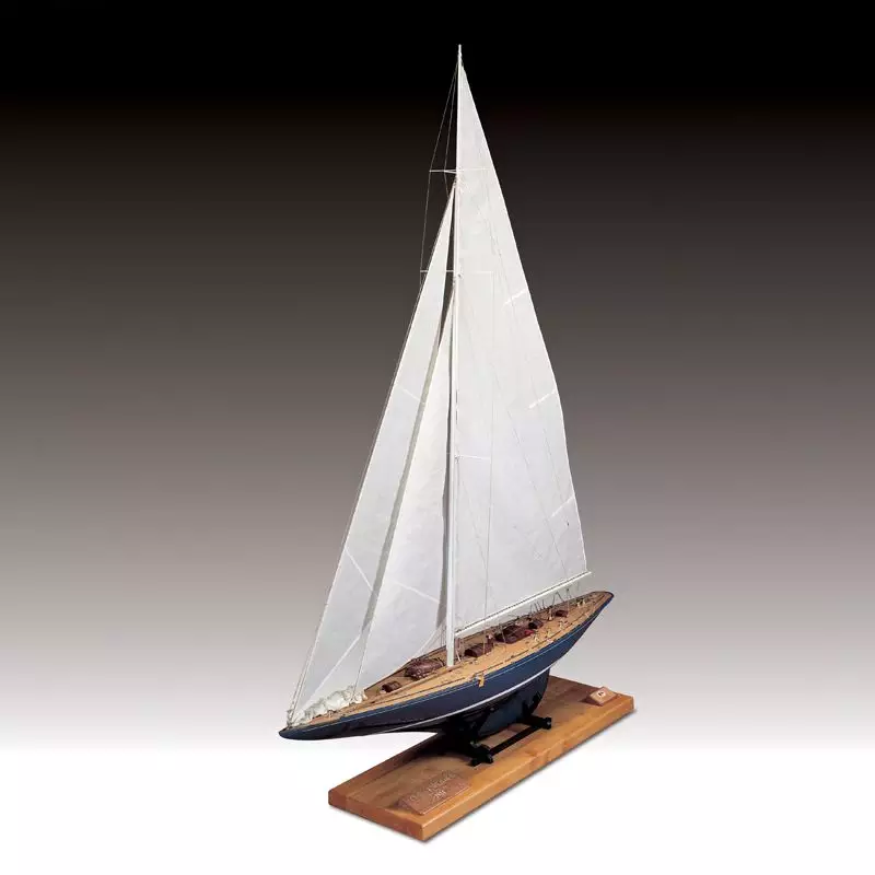 Endeavour Model Boat Kit - Premier Ship Model