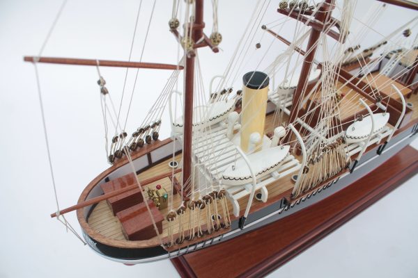 RRS Discovery Ship Model - GN