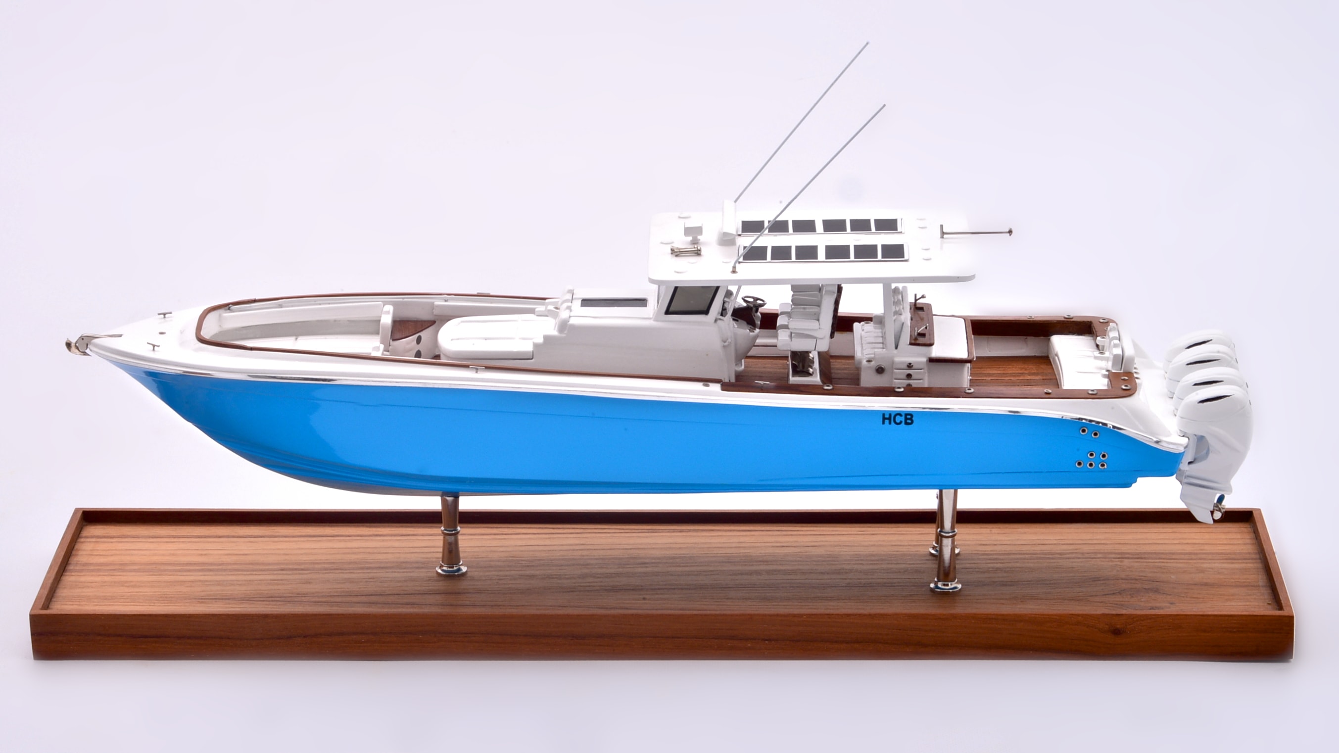 Suenos HCB Model Yacht (Blue)
