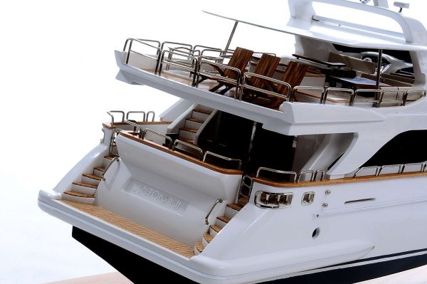 Antonia II Model Yacht