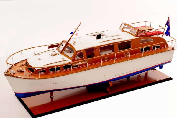 Starcraft 40 Model Boat (Rajdhani)