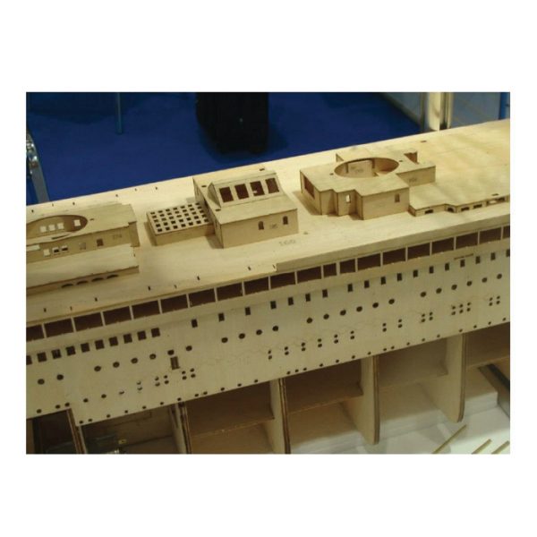 Titanic Model Boat Kit - Billing Boats (B510)