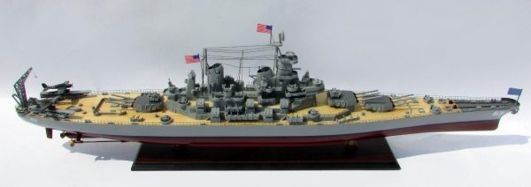 USS Missouri Model Boat - GN
