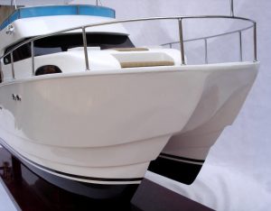 Twin-Hull Viking Sport Yacht Model Boat - GN (SB0036P)
