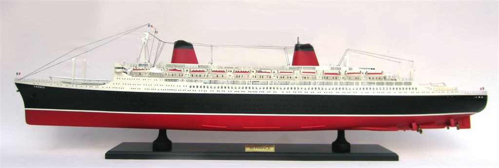 SS France Special Edition Wooden Model Boat - GN