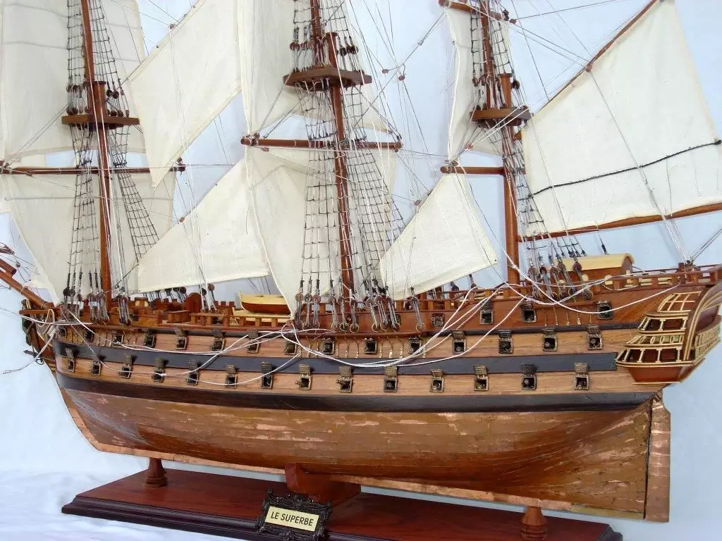 Le Superbe Ship Model with Copper Hull - GN