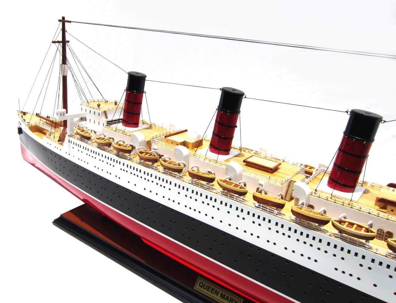 Queen Mary Model Boat - GN