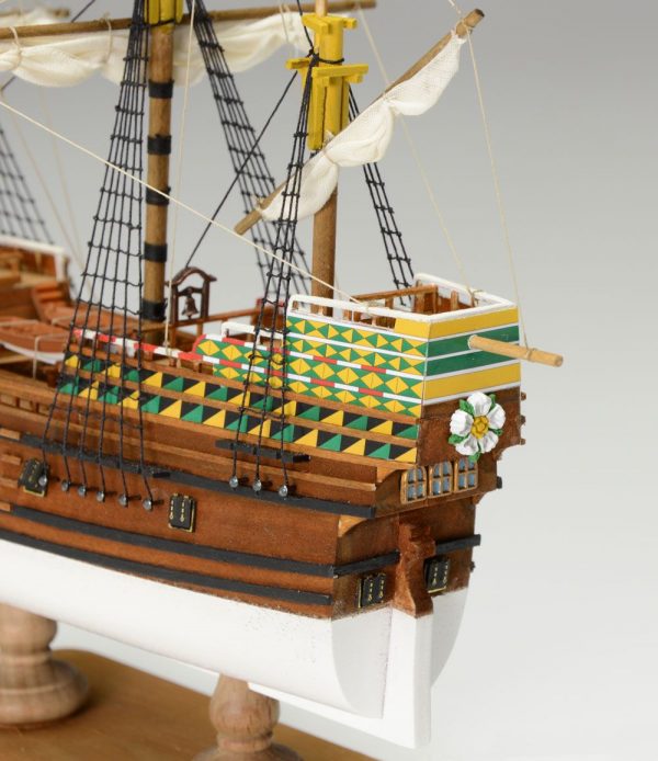 Mayflower Model Boat Kit Scale 1 to 135 - Amati (600/05)