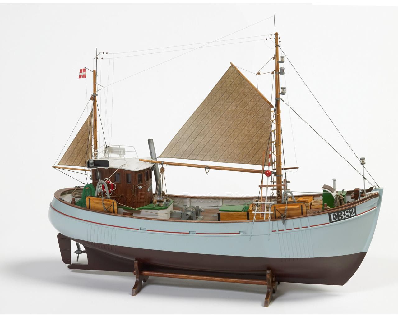 Mary Ann Model Boat Kit - Billing Boats(B472)