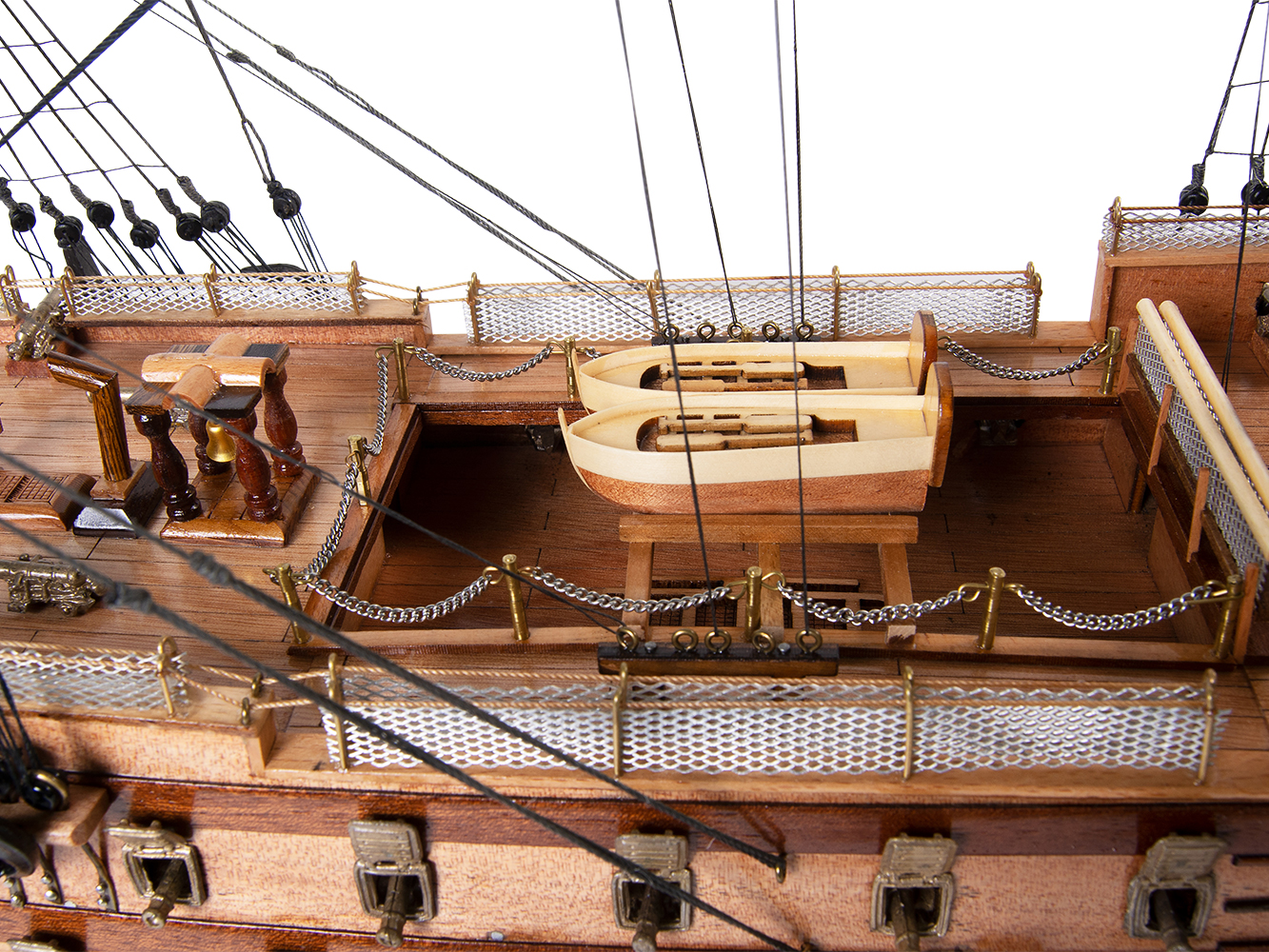 HMS Victory Exclusive Edition Model Ship - OMH (T033)