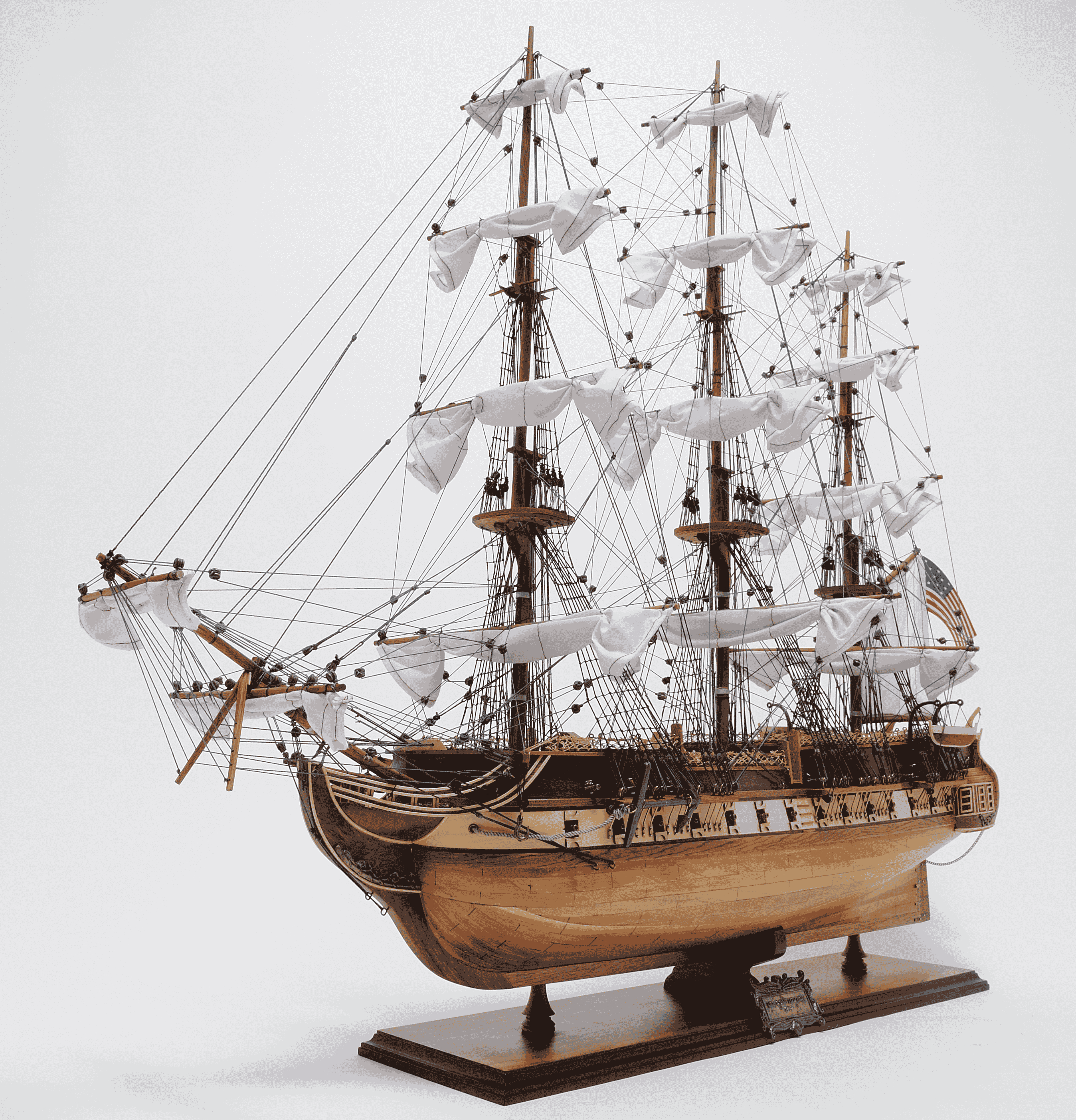 Royal Louis E.E. Model Ship - OMH (T059)