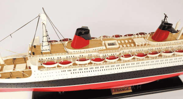 SS France Painted Model Ship - OMH (C018)