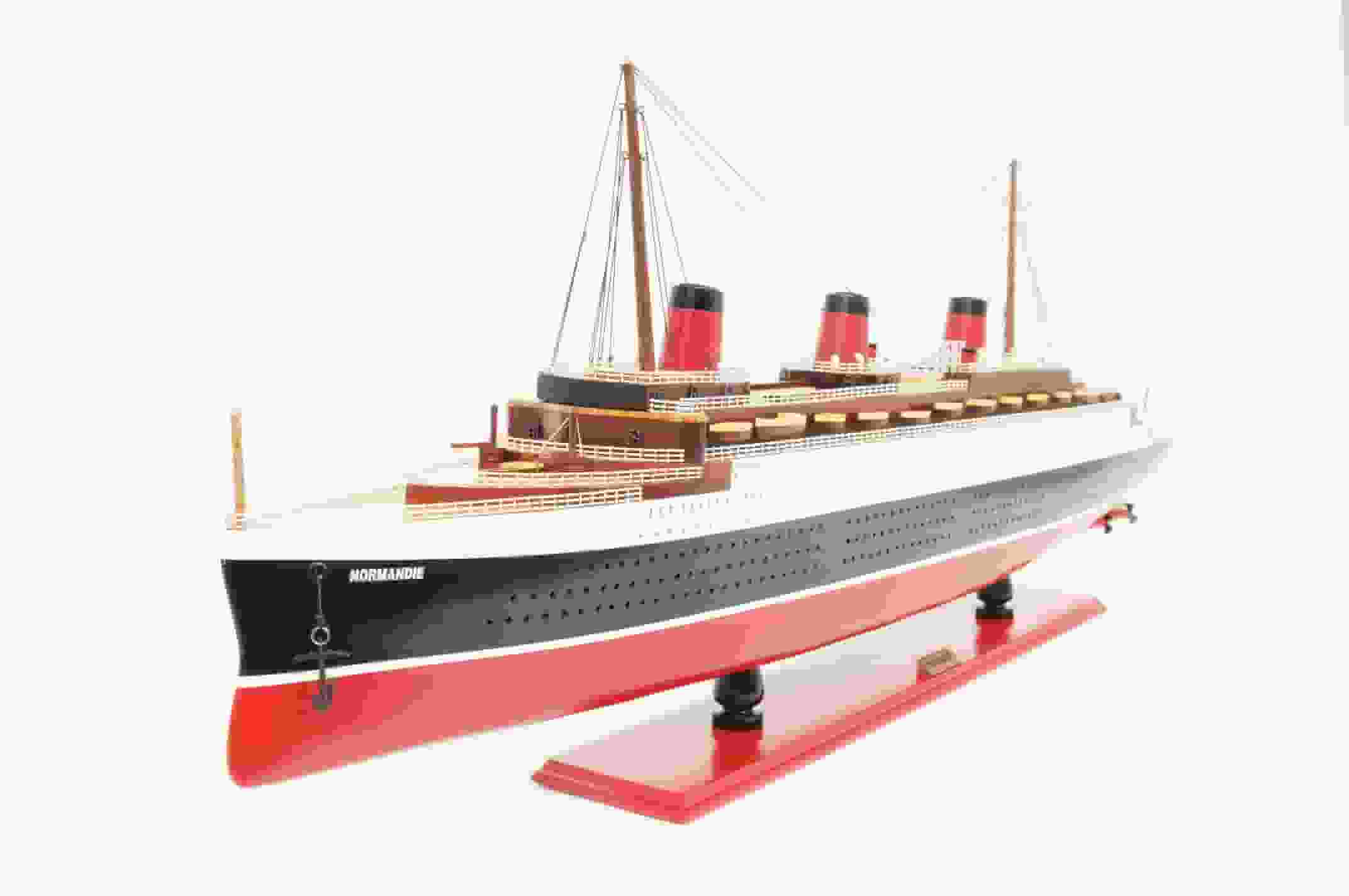 SS United States Model Ship - OMH (C082)