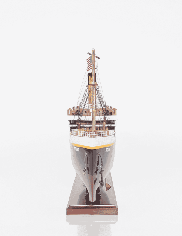 Titanic With Lights Model Ship - OMH (C057)
