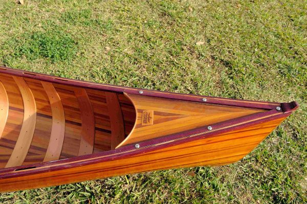 Ribbed Canoe (16ft) - OMH (K033)