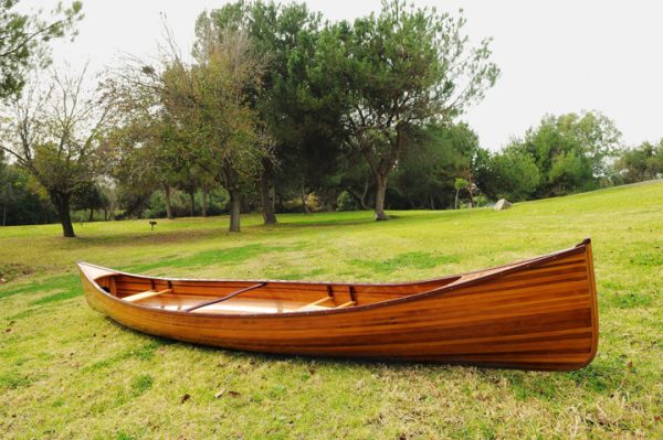 Canoe (18ft) - OMH (K002)