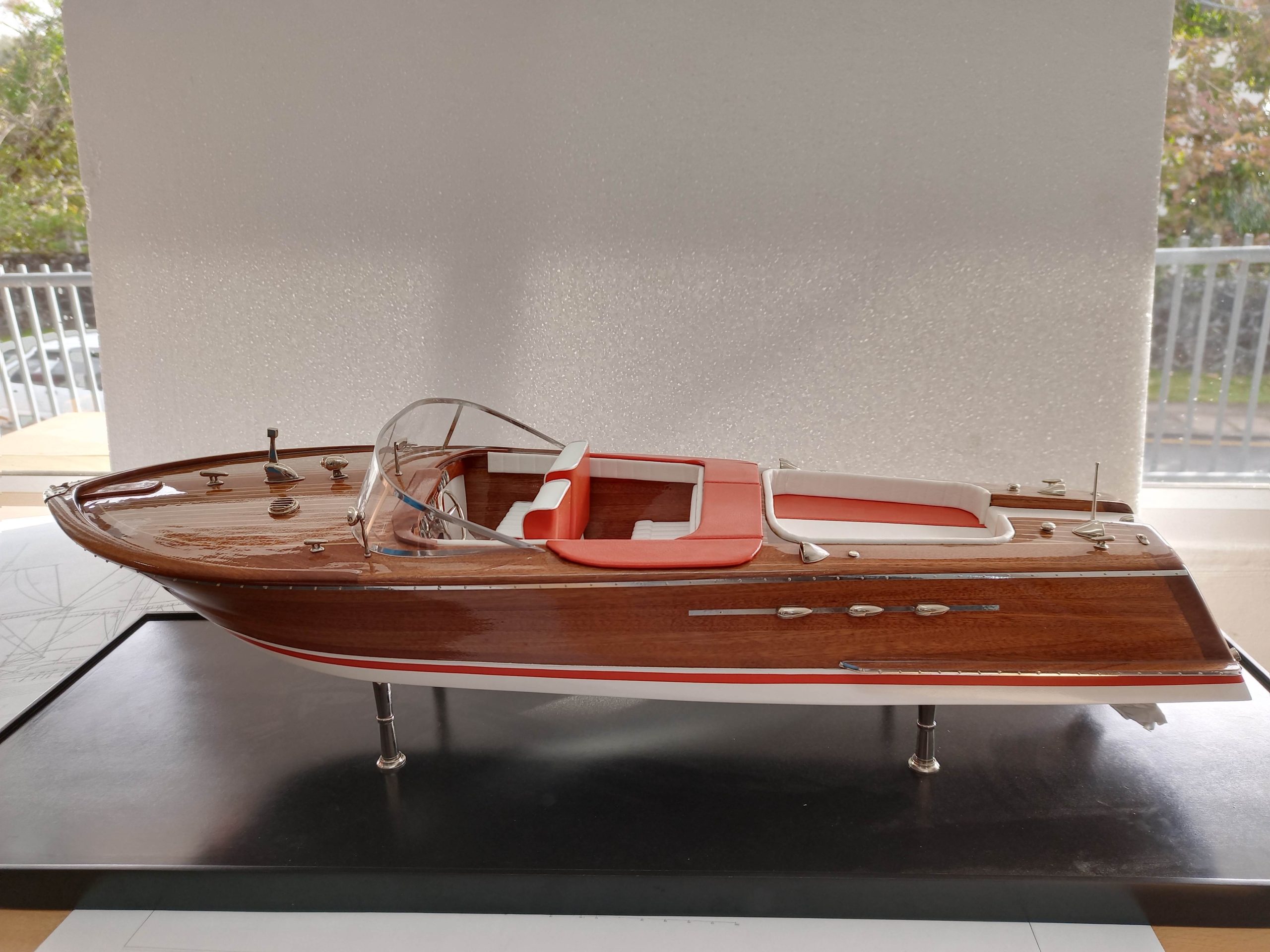 New Riva Aquarama 21" White-Blue Quality Wood Model Boat L50 Christmas Gift 