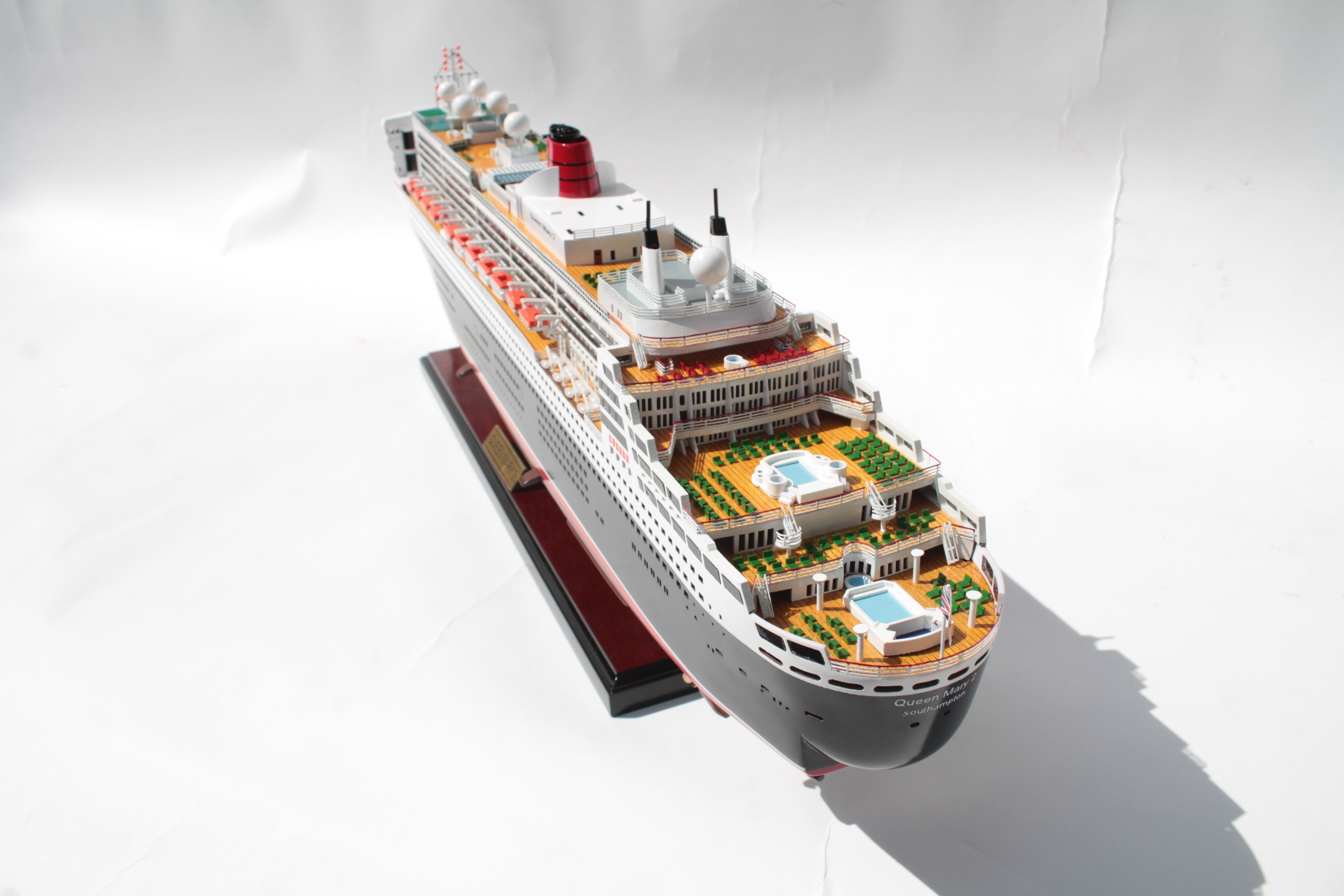 Queen Mary 2 Special Edition – GN (CS0001SE-100)
