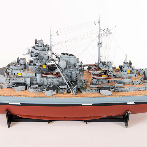 Bismarck Battleship Model Kit - Amati (1614)