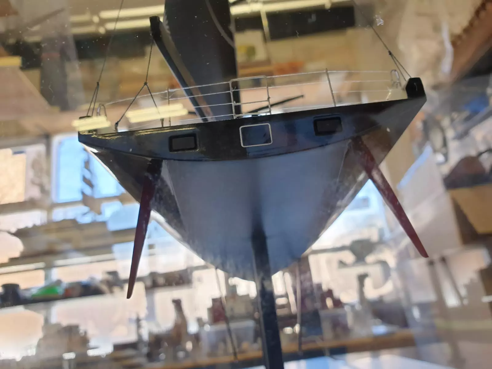 Comanche Model Yacht